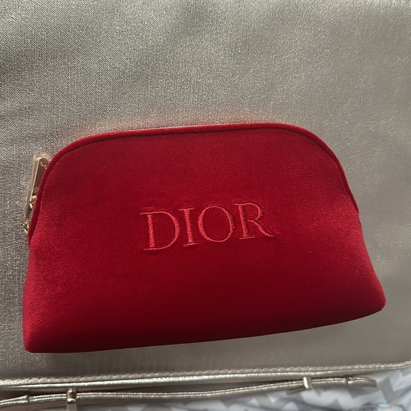 Dior original Red velvet pouch - Picture 2 of 4